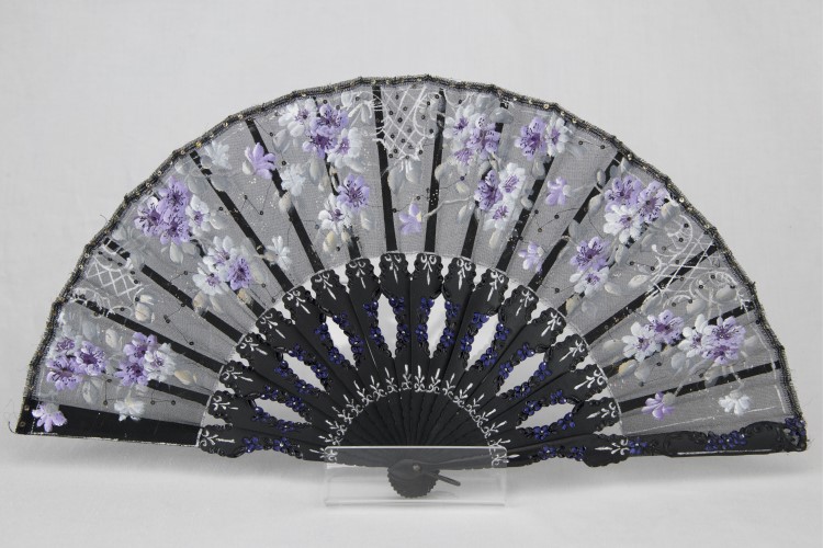 Hand Fan: Full