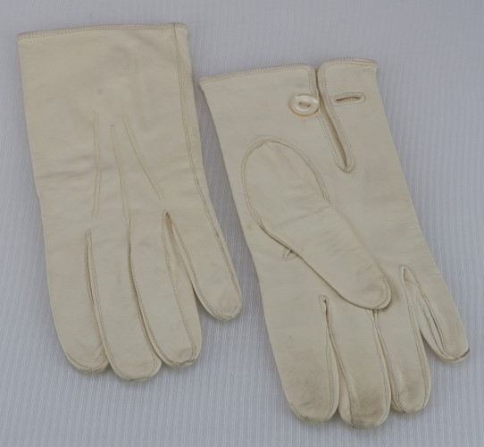 Tuxedo Ensemble: Full Gloves