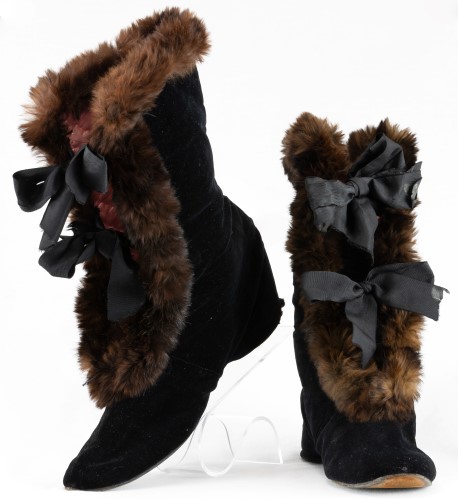 Carriage Boots: Full