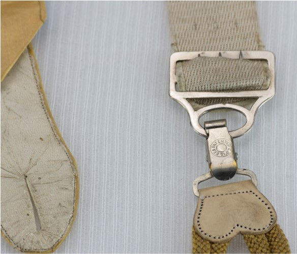 Man's Suspenders: Buckle