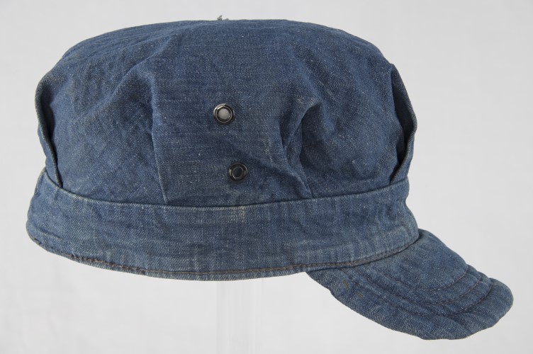 Hat: Side