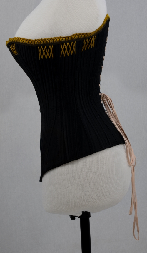 58-70 Corset: Side