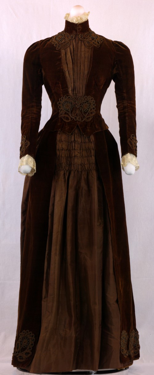 Brown Wedding Dress With Lacey Bit: Front