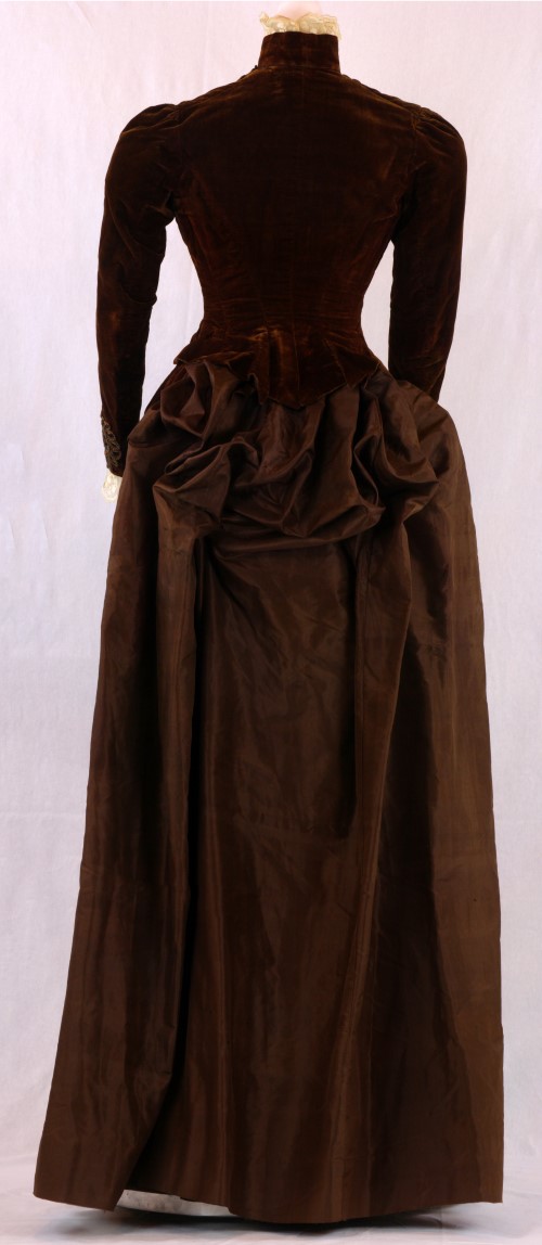 Brown Wedding Dress With Lacey Bit: Back