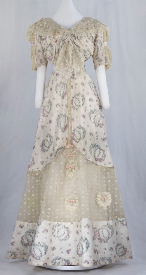 Floral Lace Dress: Front