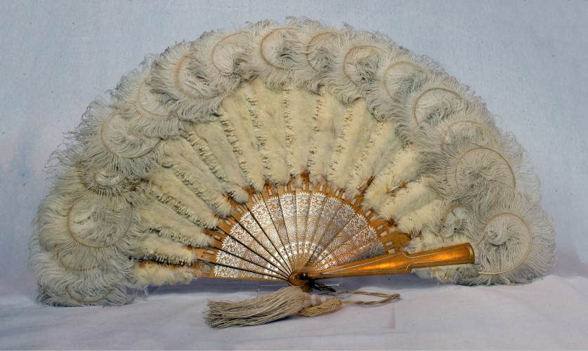 White Osterich Feather And Pearl Fan