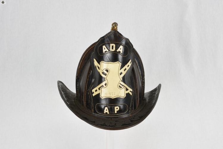 Fireman's Helmet: Front