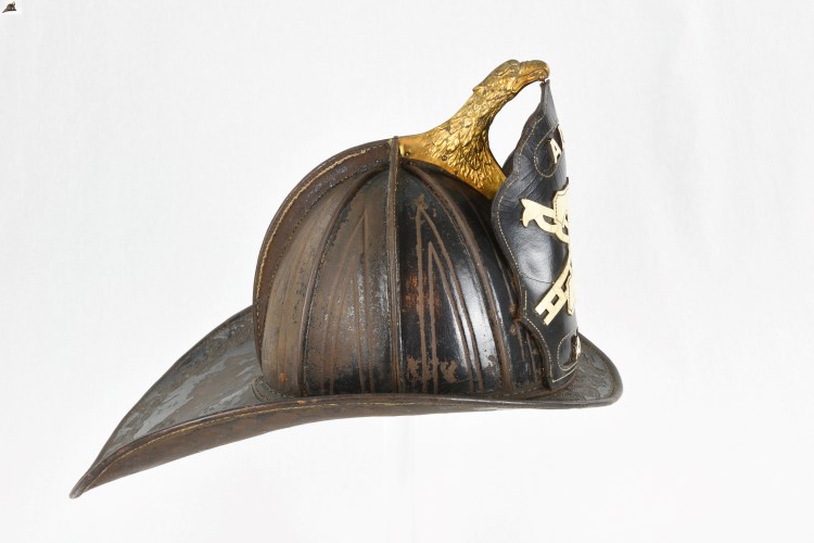 Fireman's Helmet: Right Side