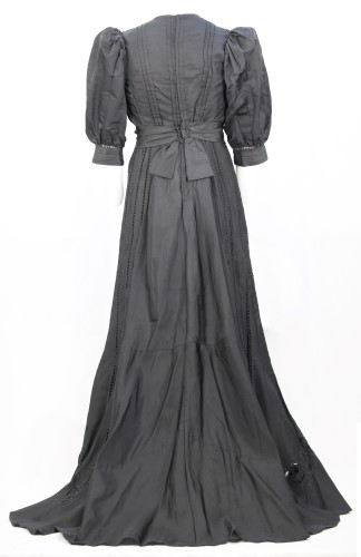 Black Lace Dress: Back