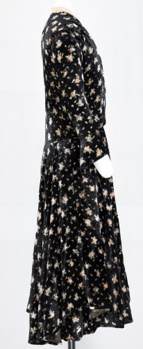 Black Velvet Dress With Flowers: Side
