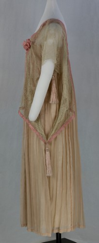 Tan Dressing Gown: Side