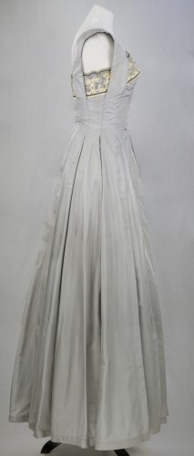Inaugural Gown: Side