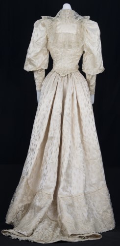 Two Piece Wedding Dress: Back