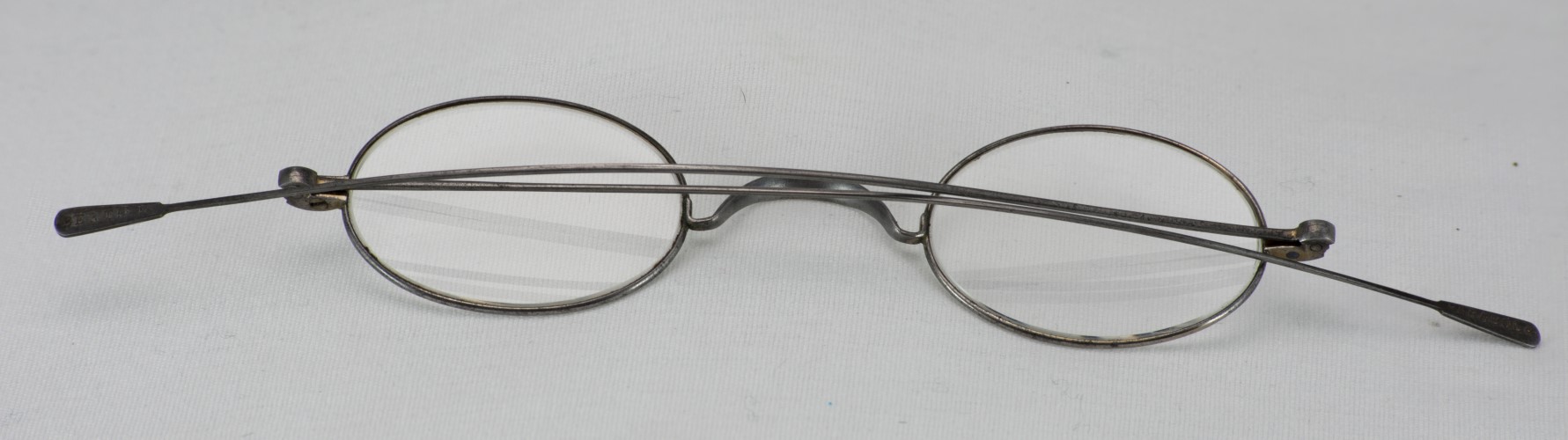 Spectacles : Just Glasses