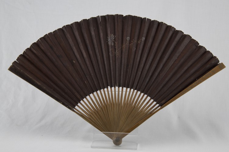 Hand Fan: Back